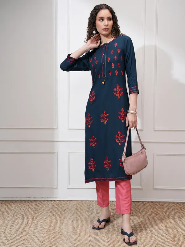 Vishudh Women Teal Printed Straight Kurta