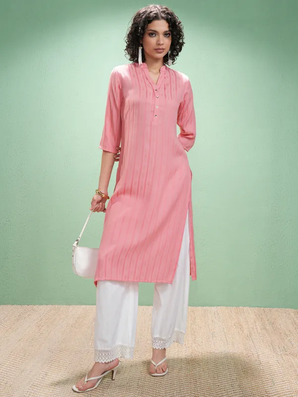 Vishudh Women Peach Striped Straight Kurta