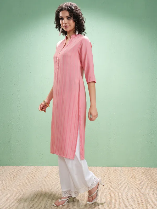 Vishudh Women Peach Striped Straight Kurta