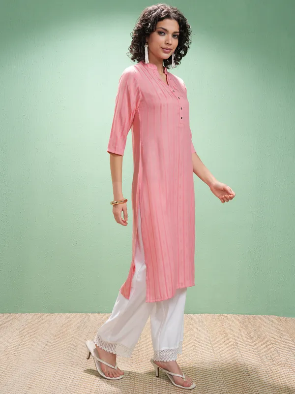 Vishudh Women Peach Striped Straight Kurta