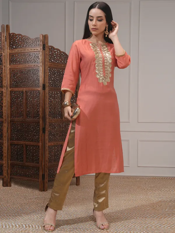 Vishudh Women Rust Embellished Straight Kurta