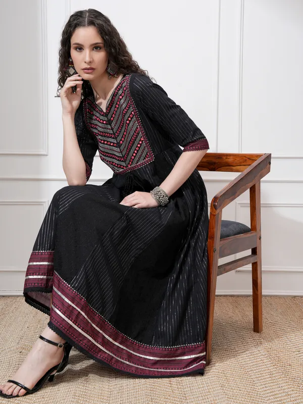 Vishudh Women Black Printed Anarkali Kurta