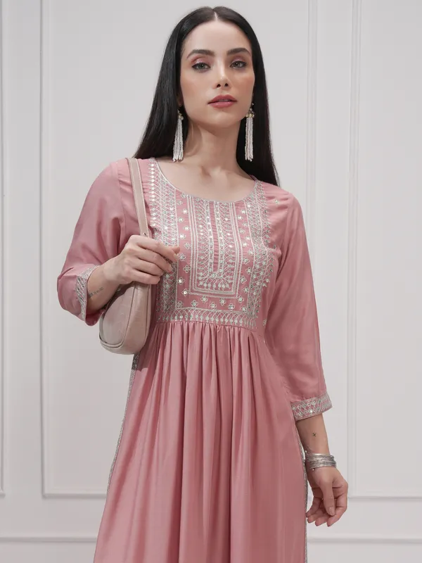 Vishudh Women Pink Embroidered A-Line Kurta