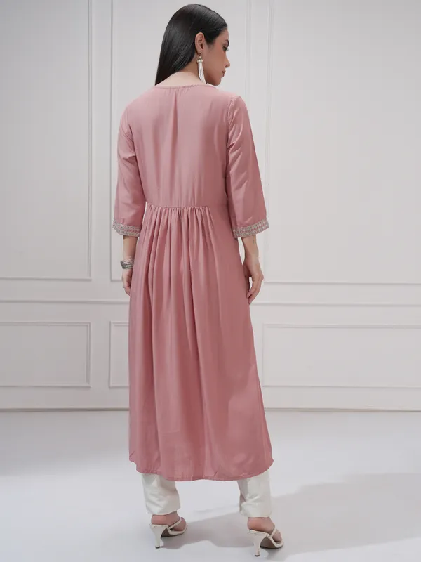 Vishudh Women Pink Embroidered A-Line Kurta