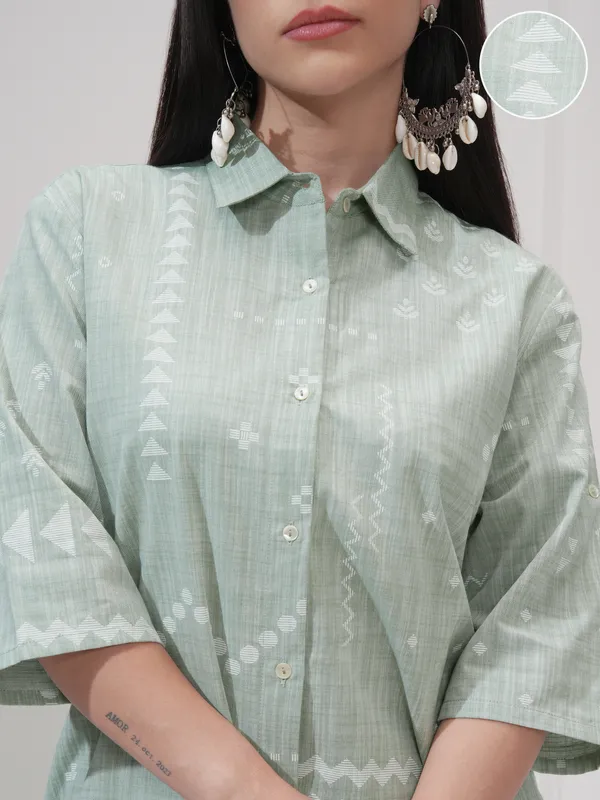 Vishudh Women Green Printed Straight Kurta