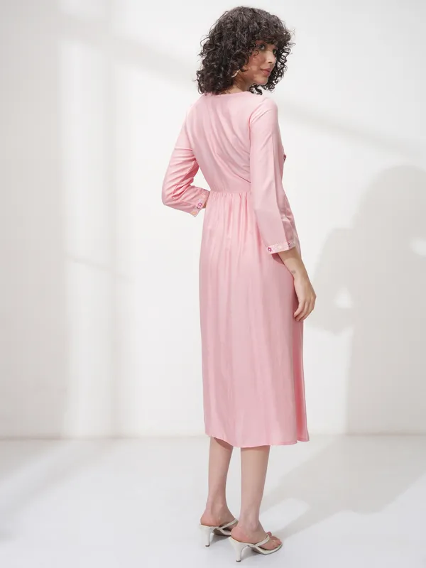 Vishudh Women Pink Embroidered A-Line Kurta