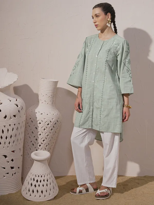 Vara By Vishudh Women Green Chambray Embroidered A-Line Kurta