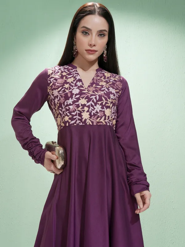 Vishudh Women Purple Embroidered A-Line Kurta