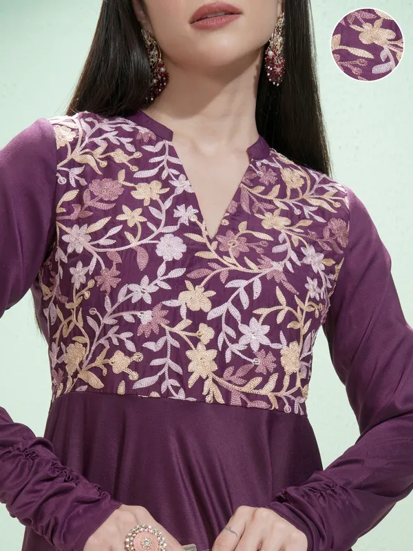 Vishudh Women Purple Embroidered A-Line Kurta