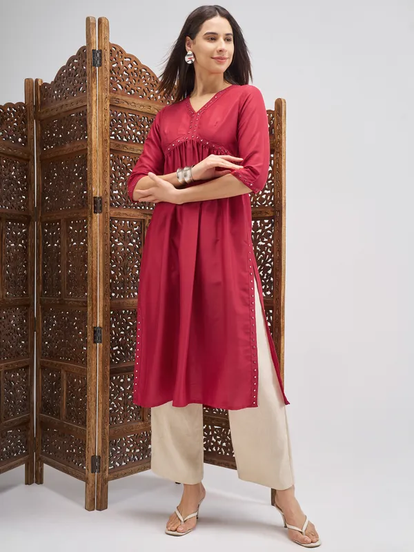 Vishudh Women Maroon Embroidered Straight Kurta