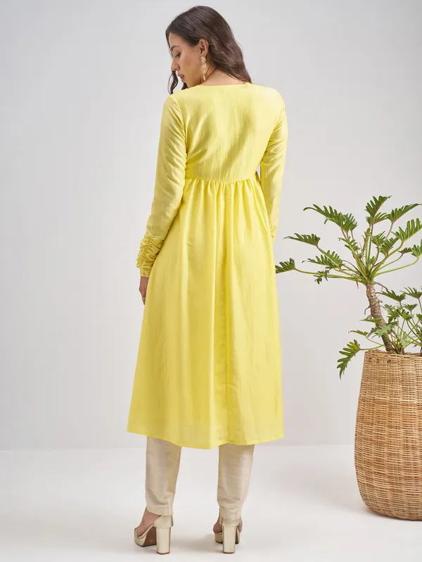 Vishudh Women Yellow Solid Anarkali Kurta