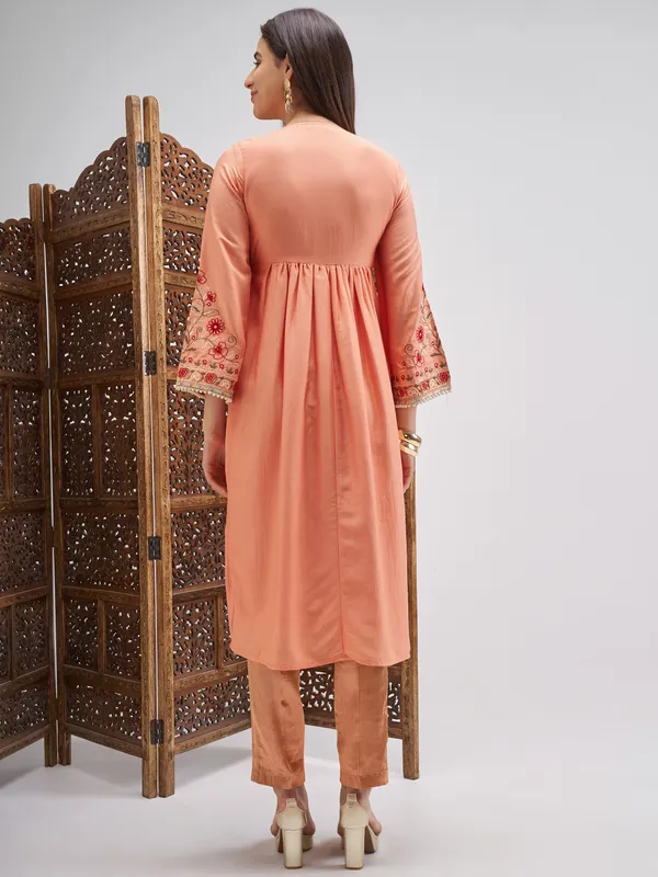 Vishudh Women Peach Embroidered Anarkali Kurta