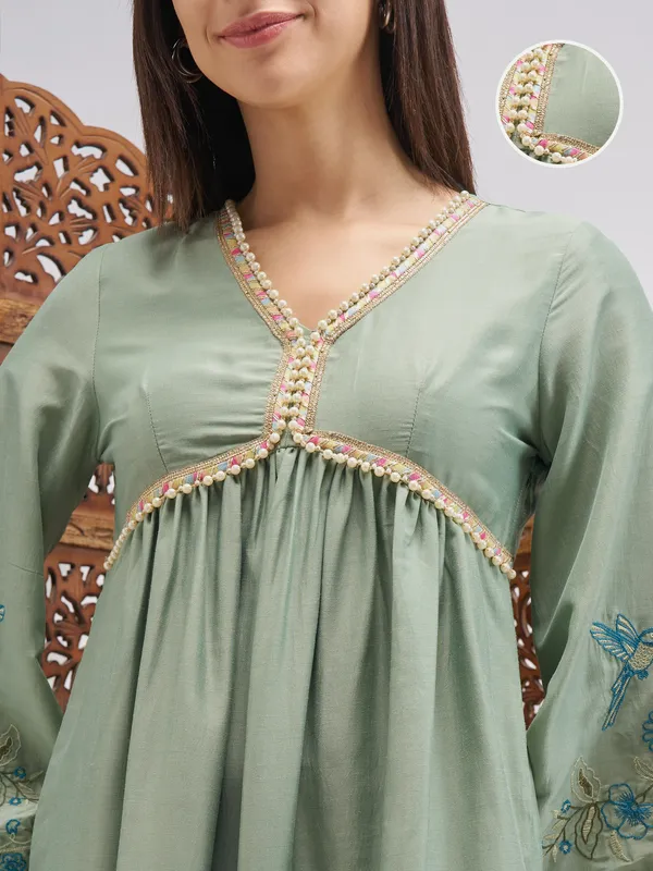 Vishudh Women Green Embroidered Anarkali Kurta