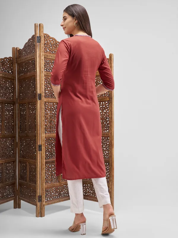 Vishudh Women Red Embroidered Straight Kurta