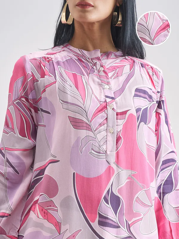 Vishudh Women Purple Printed Straight Kurta