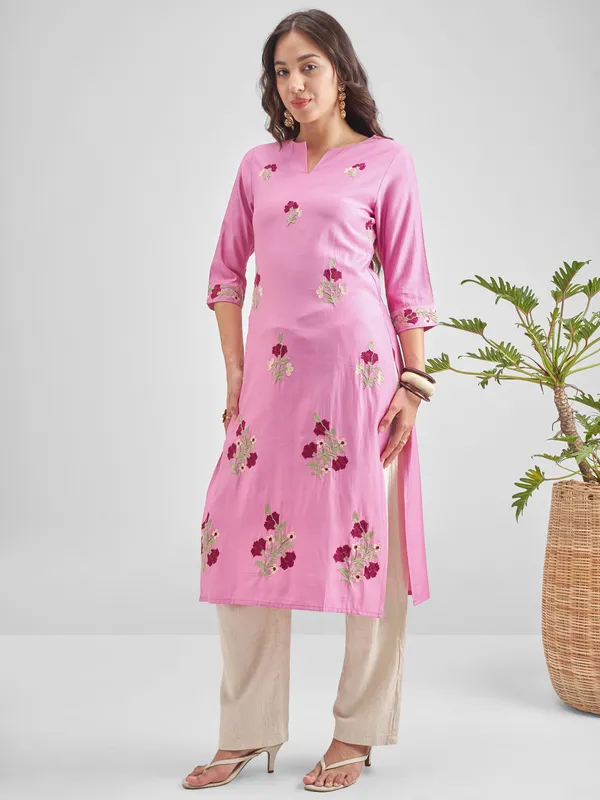Vishudh Women Pink Embroidered Straight Kurta