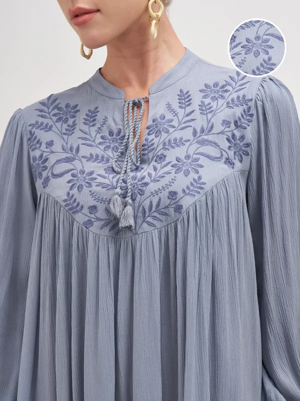 Vishudh Women Blue Embroidered A-Line Dress