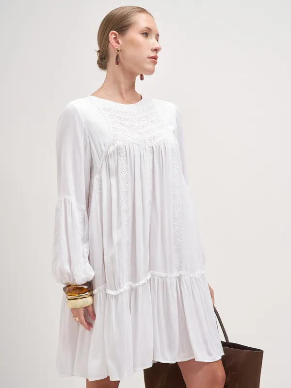 Vishudh Women White Embroidered A-Line Dress