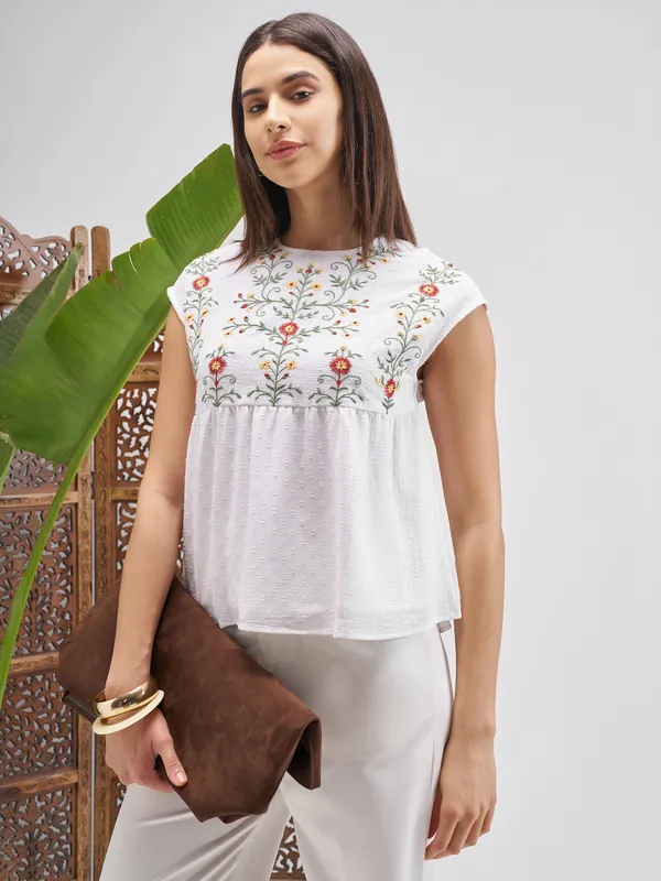 Vishudh Women White Embroidered Top