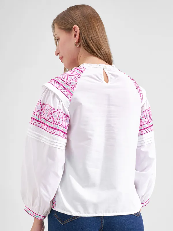 Vishudh Women White Embroidered Top