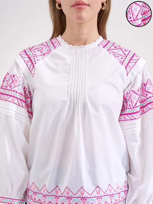 Vishudh Women White Embroidered Top