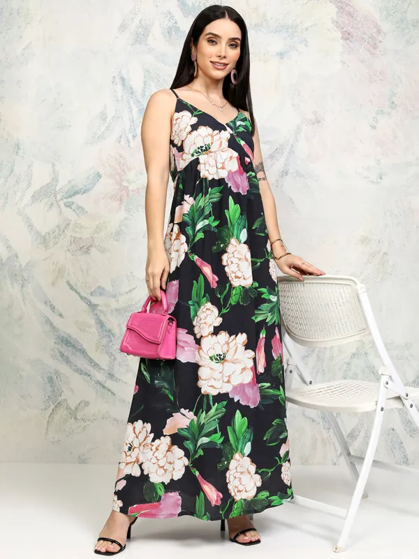 Vishudh women Multi Printed Maxi Dress