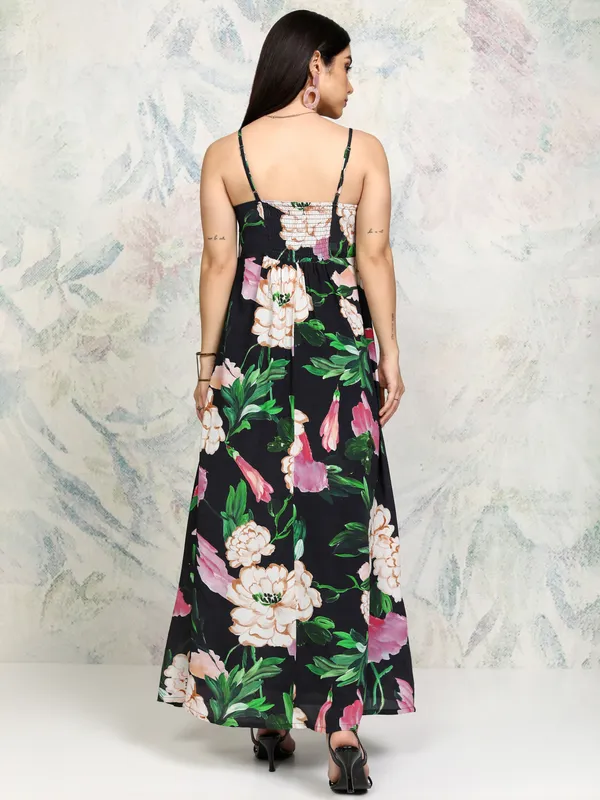 Vishudh women Multi Printed Maxi Dress