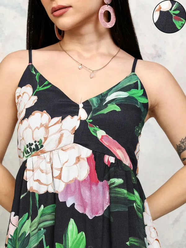 Vishudh women Multi Printed Maxi Dress