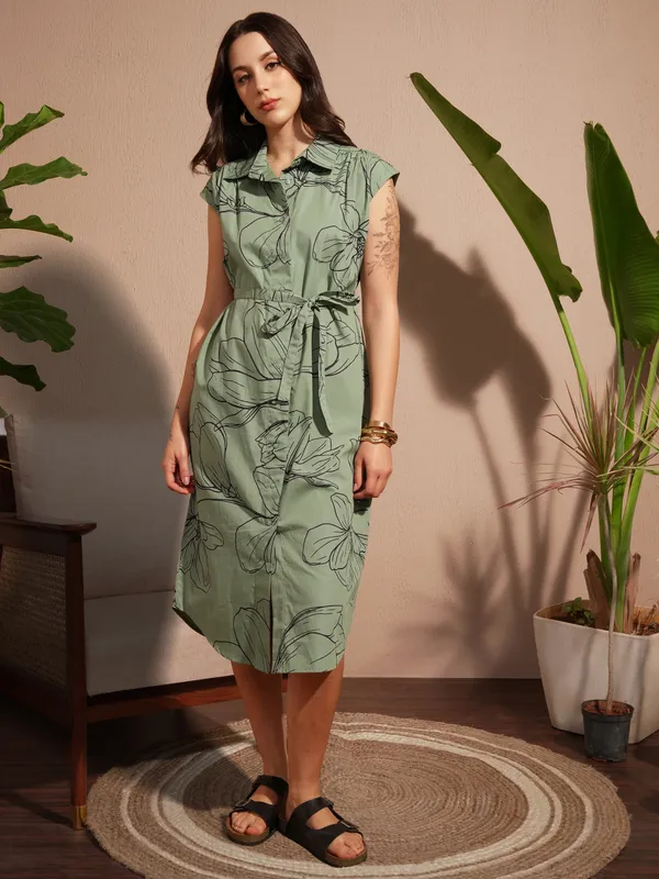 Vara By Vishudh Women Green Printed Shirt Dress