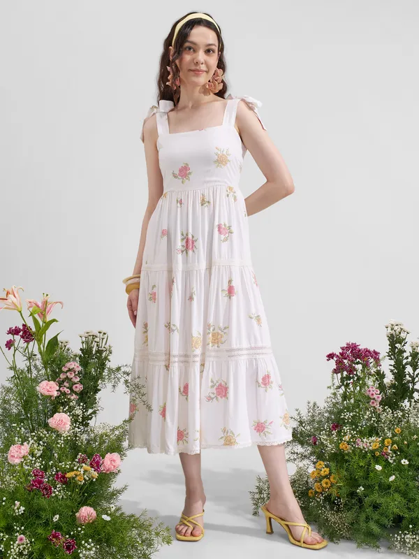 Vara By Vishudh Women White Printed Maxi Dress