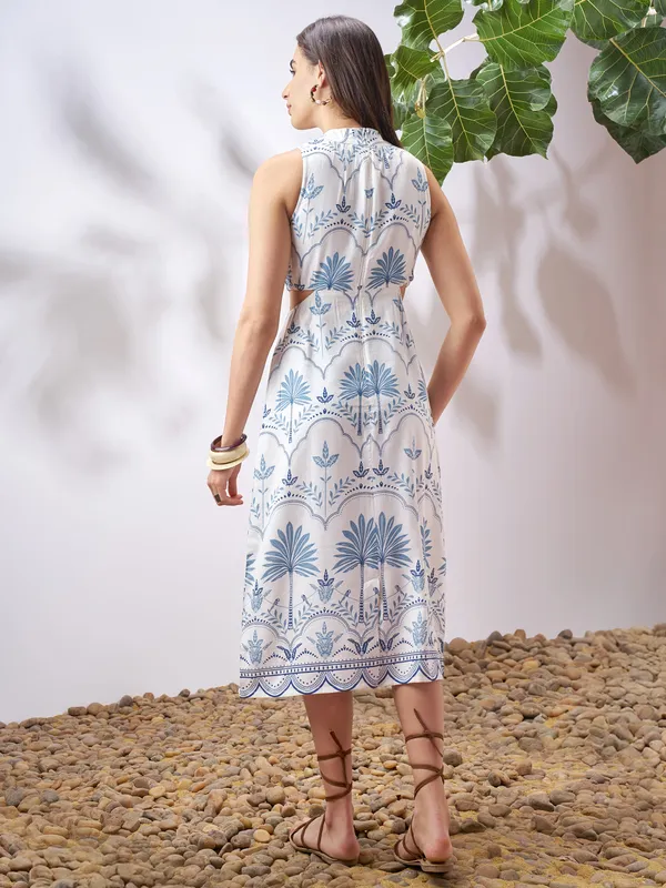 Vara By Vishudh Women Off White Printed A-Line Dress