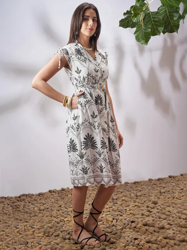 Vara By Vishudh Women Off White Printed A-Line Dress