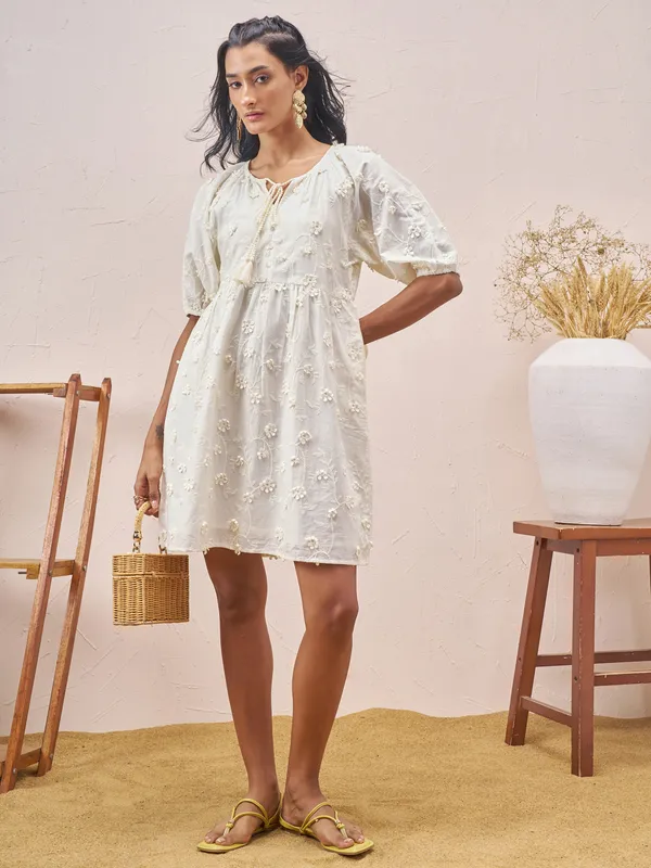 Vara By Vishudh Women White Embroidered A-Line Dress