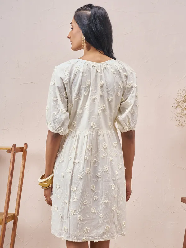 Vara By Vishudh Women White Embroidered A-Line Dress