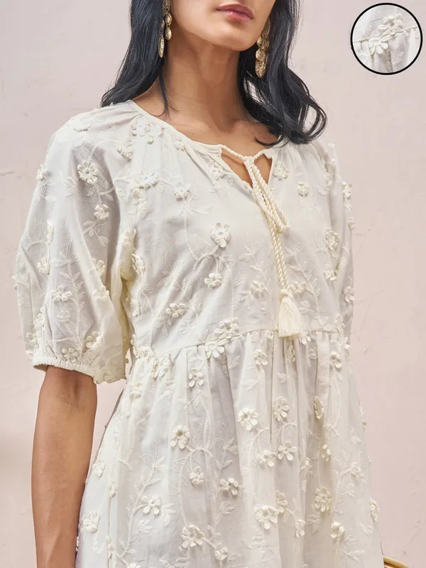 Vara By Vishudh Women White Embroidered A-Line Dress