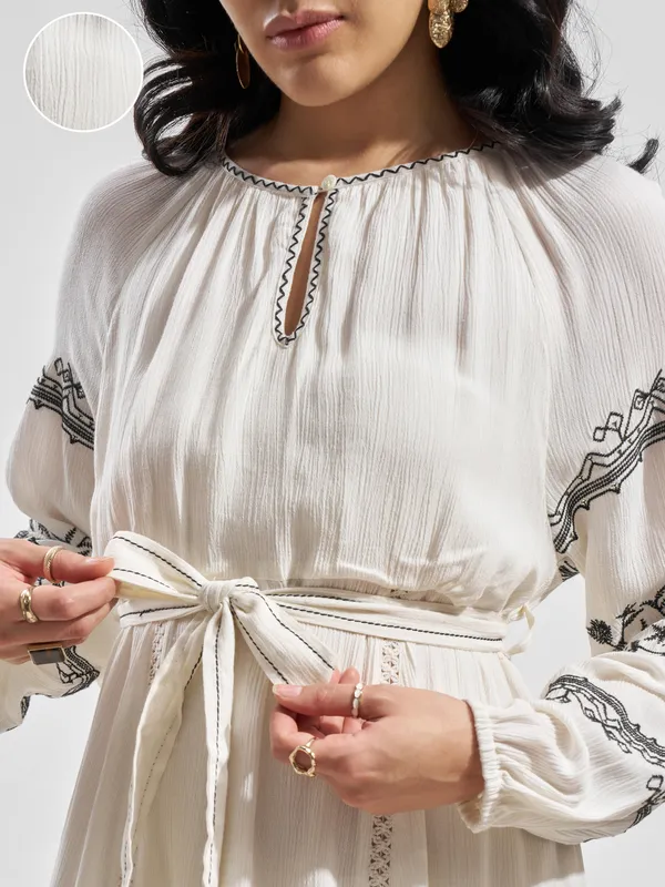 Vara By Vishudh Women Off White Embroidered Maxi Dress