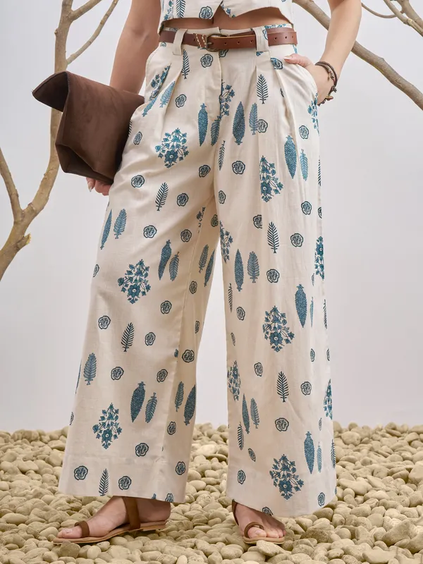 Vara By Vishudh Women Off White Printed Wide Leg Plazzo