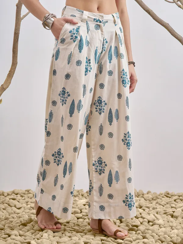 Vara By Vishudh Women Off White Printed Wide Leg Plazzo