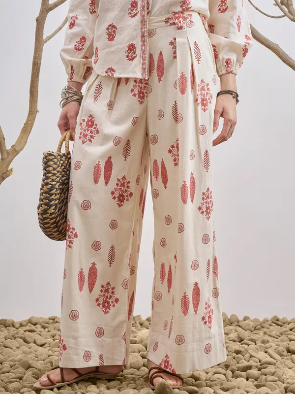 Vara By Vishudh Women Off White Printed Wide Leg Plazzo