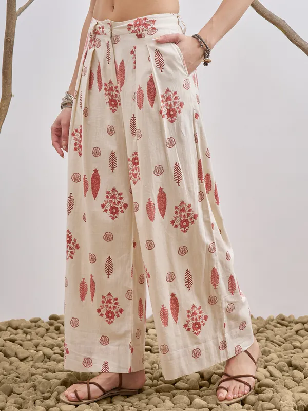 Vara By Vishudh Women Off White Printed Wide Leg Plazzo