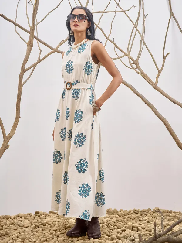 Vara By Vishudh Women Off White Printed A-Line Dress