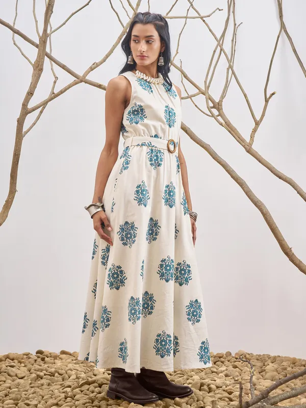 Vara By Vishudh Women Off White Printed A-Line Dress