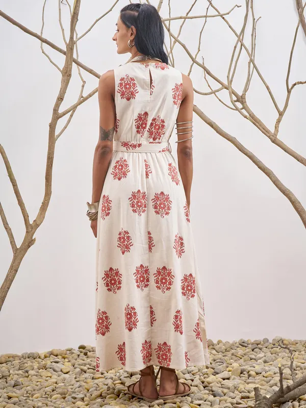 Vara By Vishudh Women Off White Printed A-Line Dress