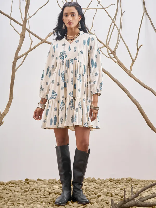 Vara By Vishudh Women Off White Printed Fit and Flare Dress