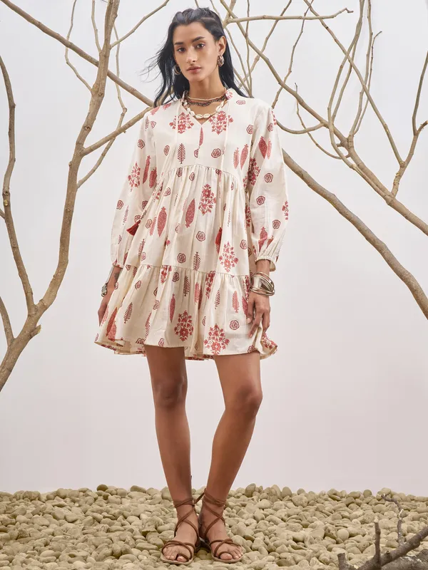 Vara By Vishudh Women Off White Printed Fit and Flare Dress