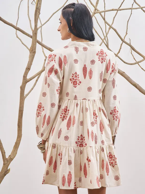 Vara By Vishudh Women Off White Printed Fit and Flare Dress