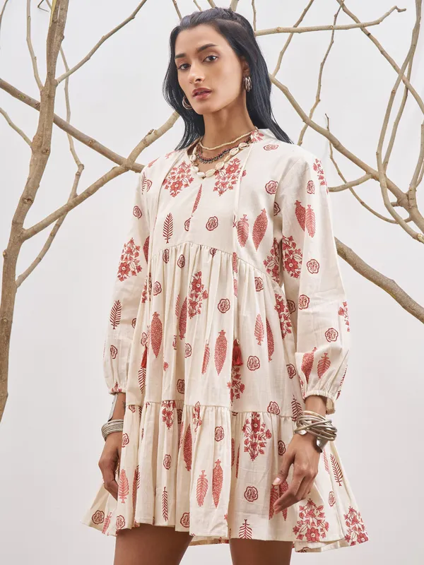 Vara By Vishudh Women Off White Printed Fit and Flare Dress