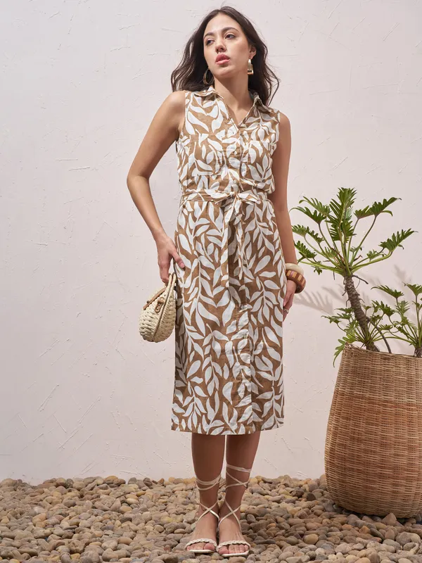 Vara By Vishudh Women Brown Printed Sheath Dress
