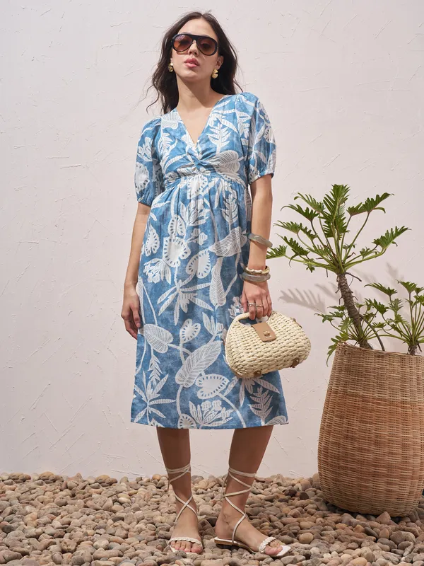 Vara By Vishudh Women Blue Printed Fit and Flare Dress