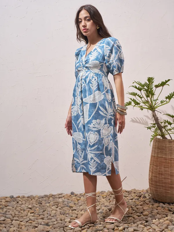 Vara By Vishudh Women Blue Printed Fit and Flare Dress